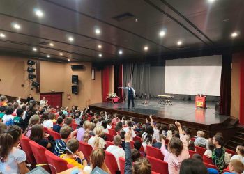 Дечја недеља у Ковину: осмеси, дружење, креативност и идеје за будућност