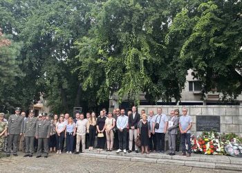 ПОЛОЖЕНИ ВЕНЦИ ПОВОДОМ ДАНА БОРЦА